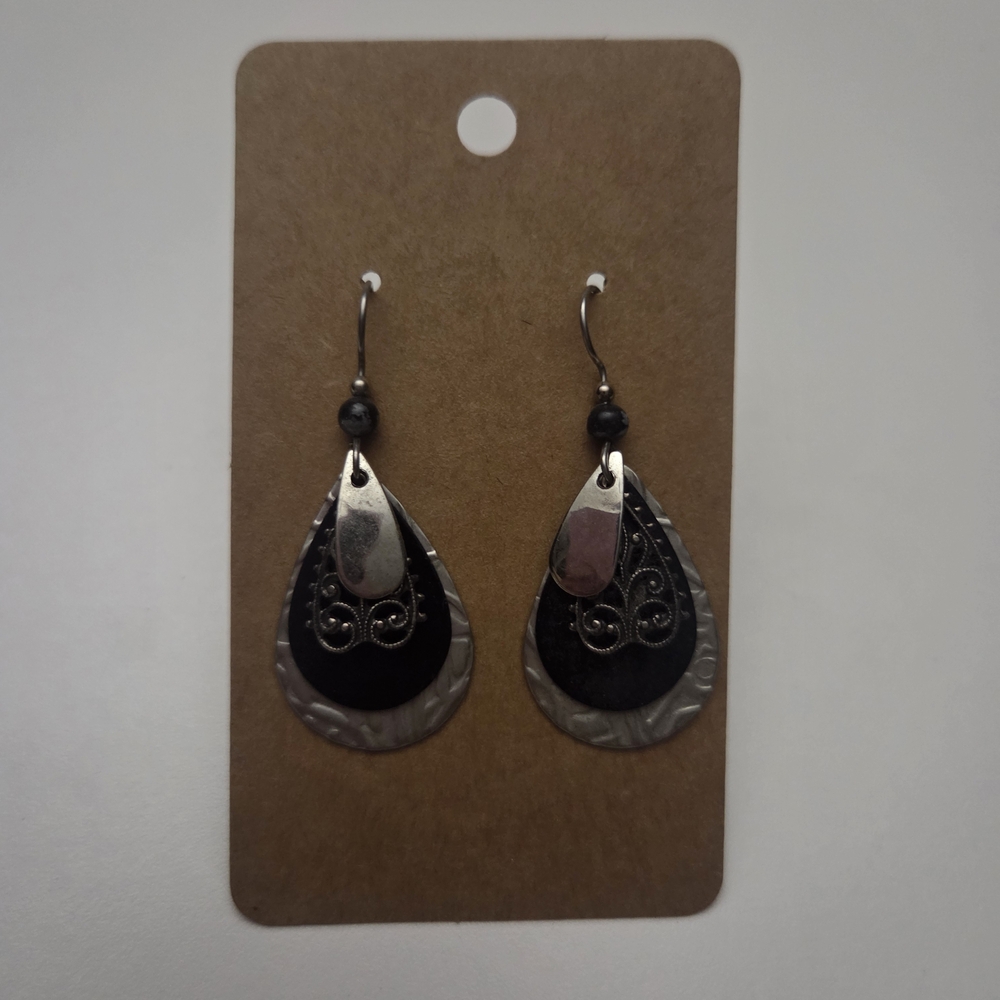 New! Elegant Black and Silver Teardrop Earrings